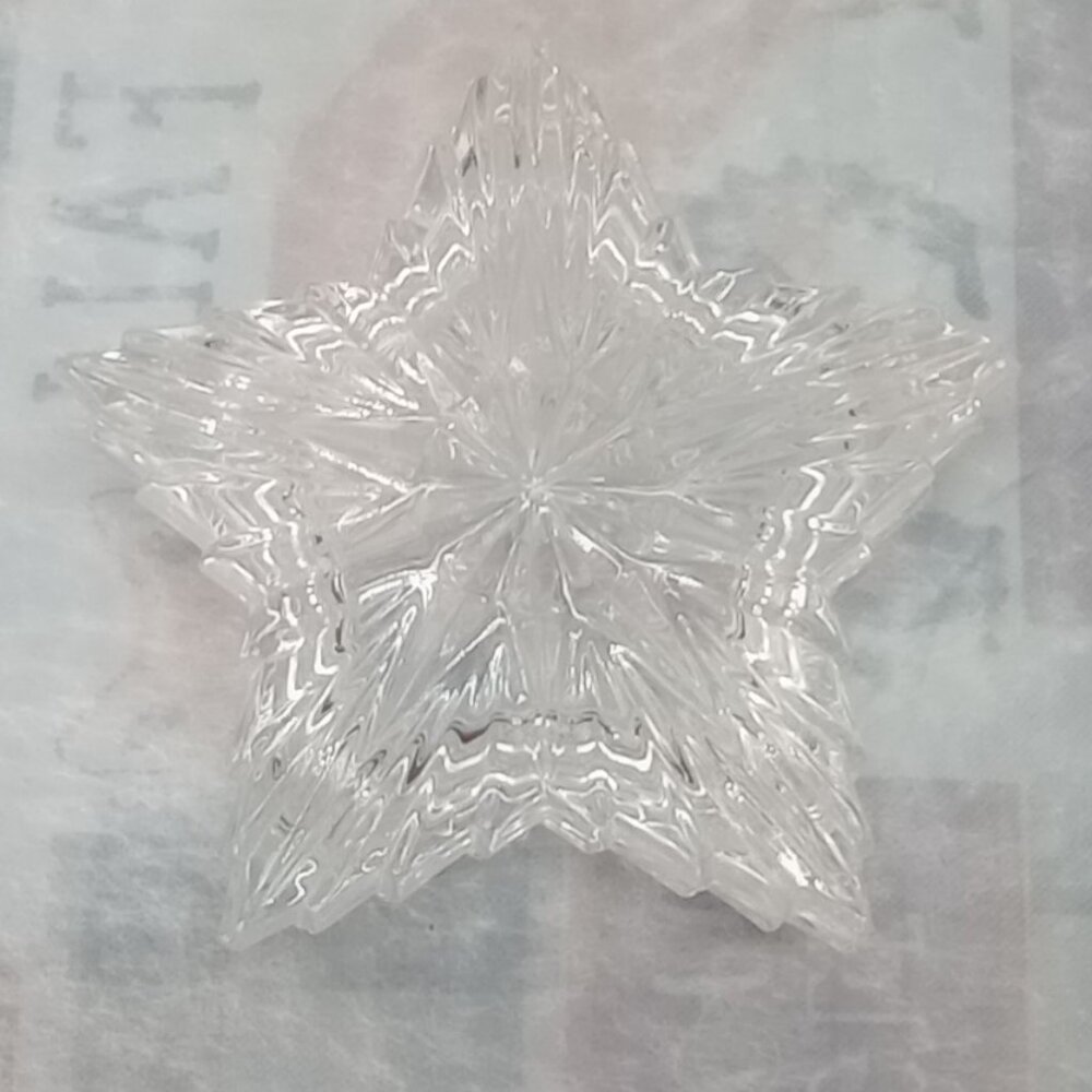 Vintage Glass Star Dish – Crystal Clear Trinket Tray - Picture 3 of 5